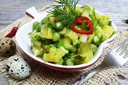 Салат из картофеля и огурцов