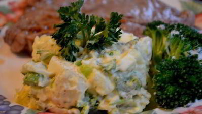 салат картофельный с релиш-соусом