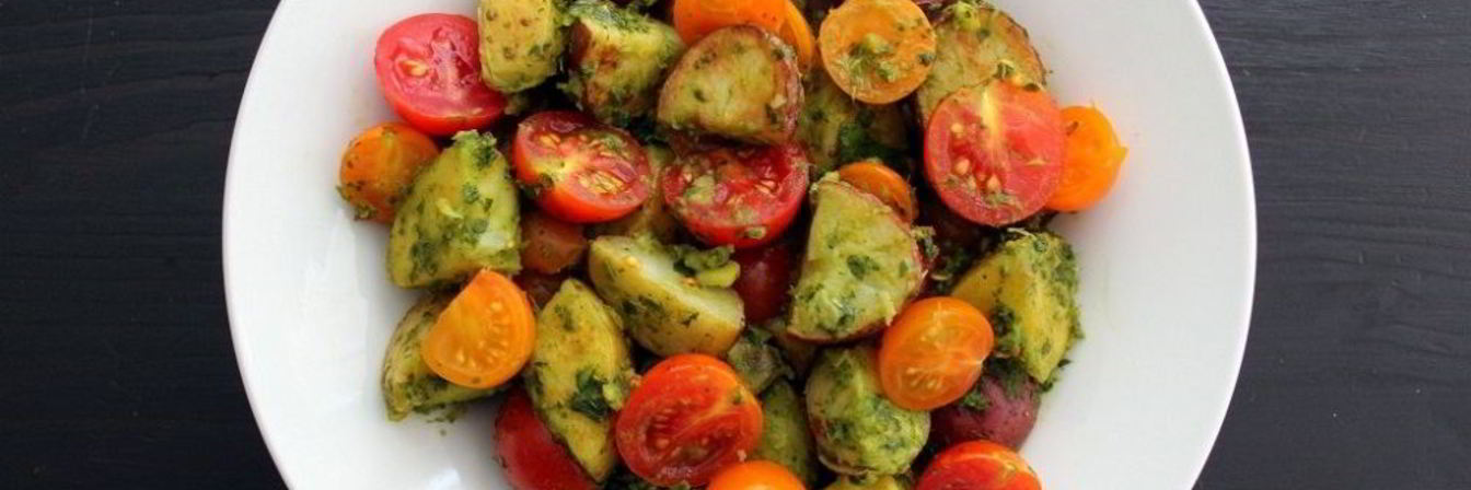 Салат с картофелем и помидорами на Новый год