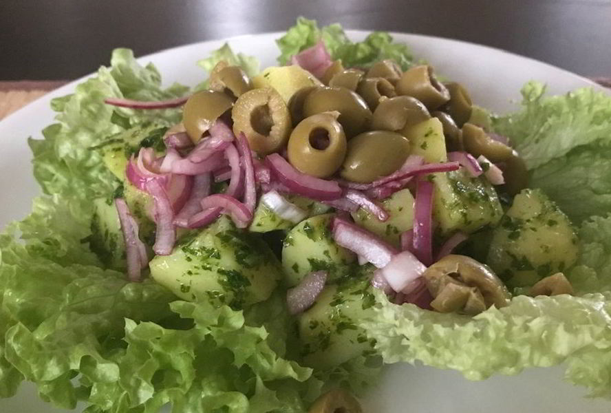 Салат с картофелем