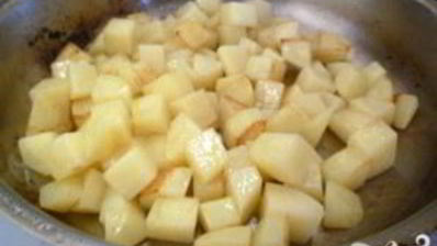 салат с жареным картофелем