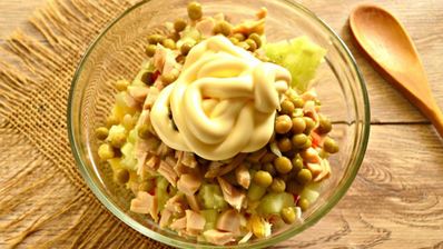 оливье с кальмарами