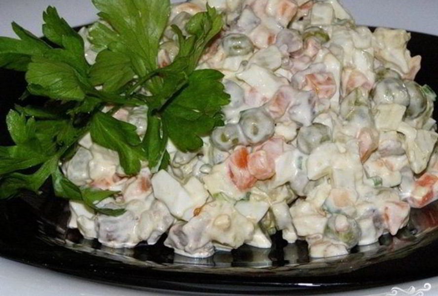 Постный салат Оливье