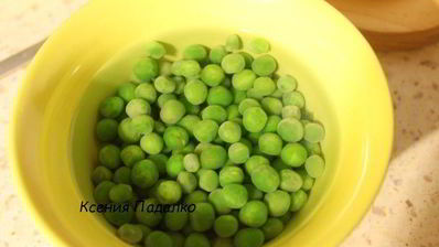 салат оливье в картофельных бочонках