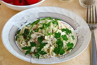 Салат из куриного филе с сельдереем и яблоками