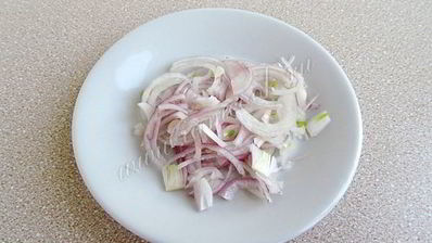 салат из куриного филе с сельдереем и яблоками