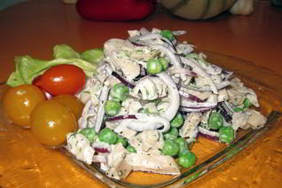 Салат из маринованных кальмаров