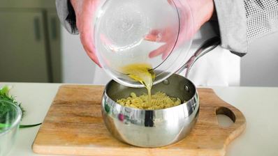 салат из пасты с тунцом и кукурузой