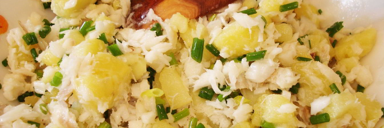 Салат из вареной рыбы