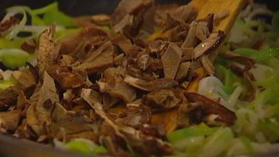 салат с чечевицей и грибами