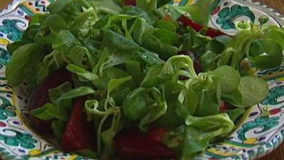 салат с грейпфрутом и молодой свеклой