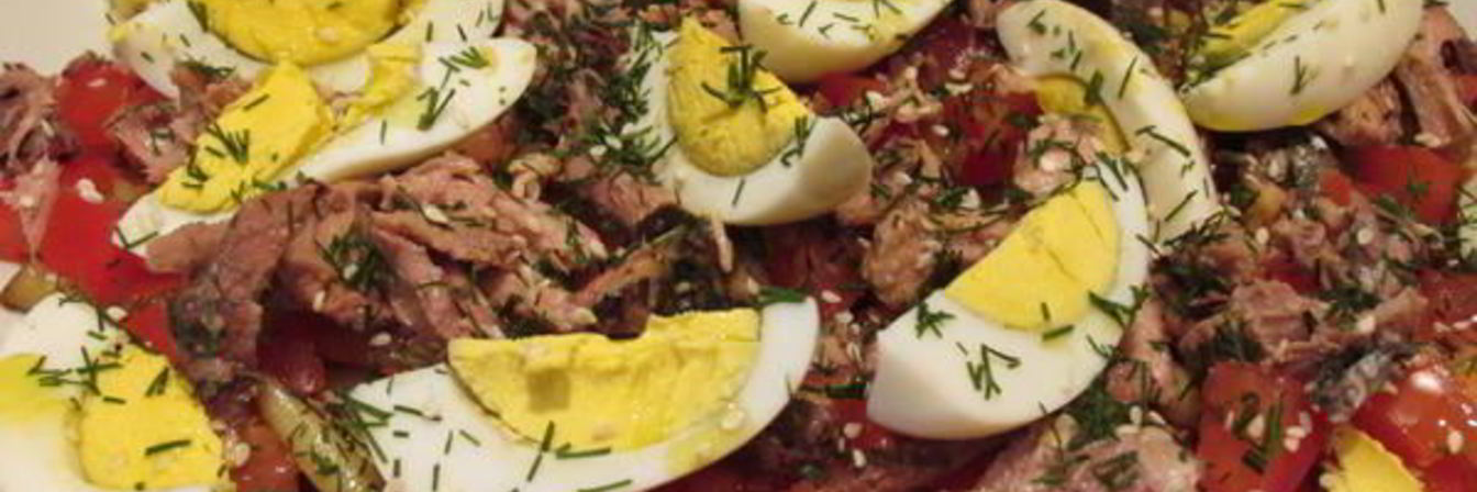 Салат с тунцом и спаржевой фасолью