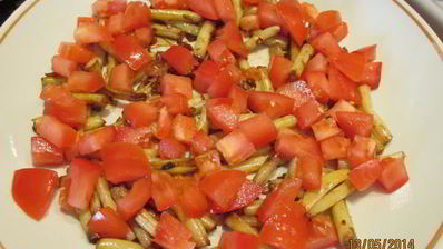 салат с тунцом и спаржевой фасолью