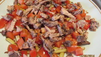 салат с тунцом и спаржевой фасолью