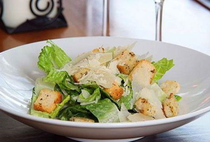 Салат Цезарь оригинальный