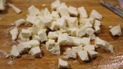 цезарь с курицей и сухариками