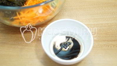 вкусный салат с морской капустой