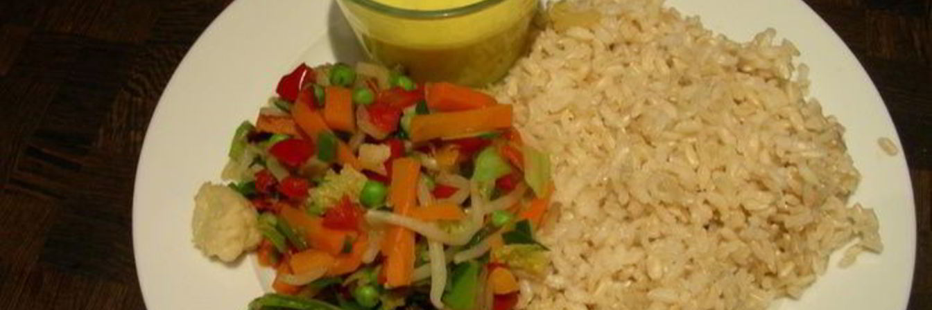 Индийский густой соус с йогуртом и нутовой мукой