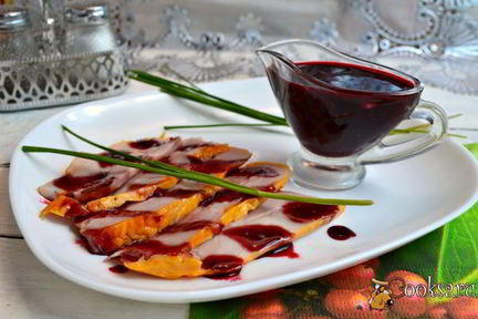 Острый ягодный соус