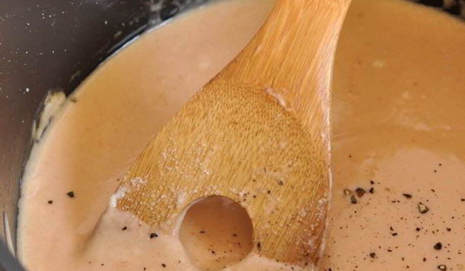 Рецепт сметанного соуса с томатной пастой