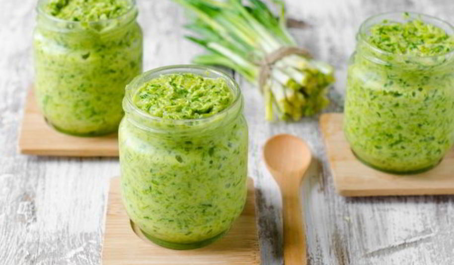 Рецепт зеленого франкфуртского соуса на сметане