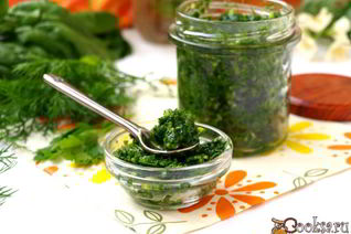 Зеленый соус из шпината