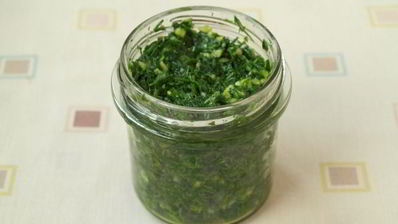 зеленый соус из шпината