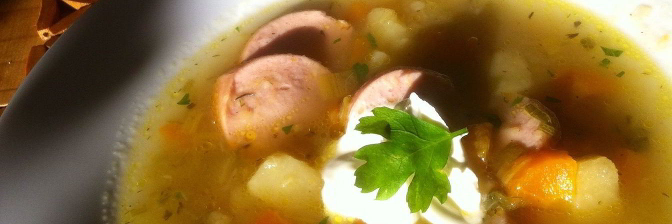 Баварский картофельный суп с сардельками