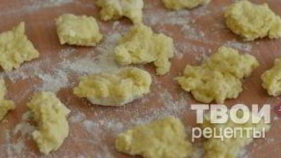 борщ с галушками