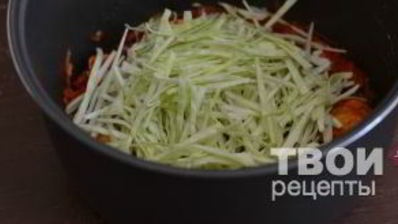 борщ с галушками