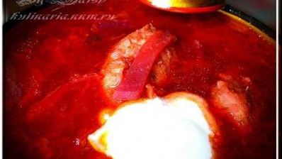 борщ с галушкой