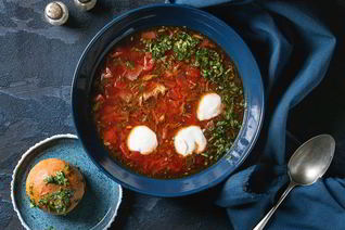 Борщ с копченым салом