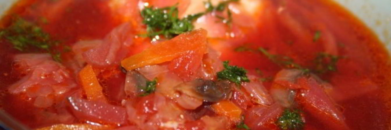 Борщ с шампиньонами на куриных окорочках