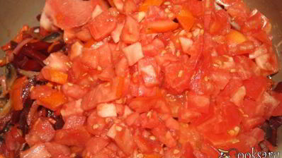 борщ с шампиньонами на куриных окорочках