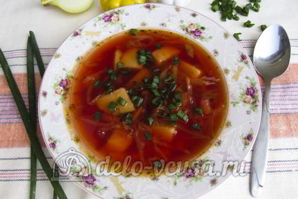 Красный борщ с фасолью