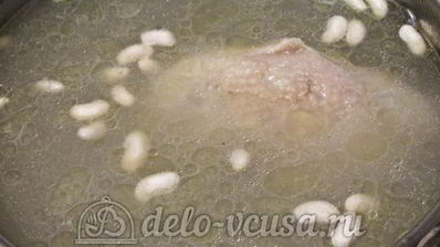 красный борщ с фасолью