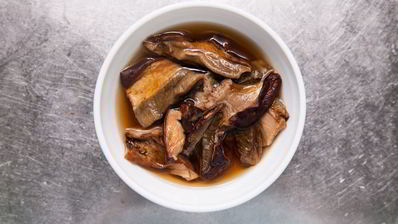 постный борщ с белыми грибами и фасолью