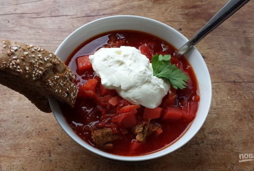 Простой борщ со свеклой