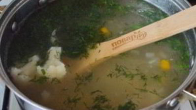 суп из цветной капусты на мясном бульоне