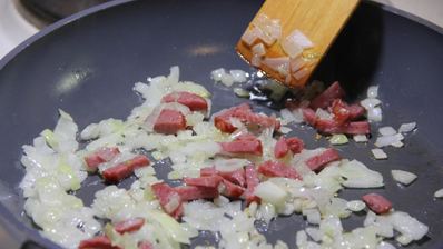 гороховый суп с копчеными ребрышками и курицей