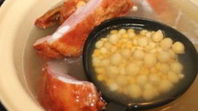 суп гороховый с копчеными ребрышками