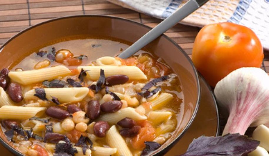 Рецепт итальянского фасолевого супа с макаронами