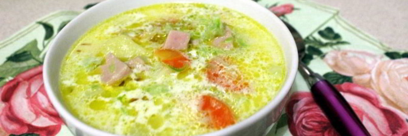 Кабачковый суп с ветчиной и плавленным сыром