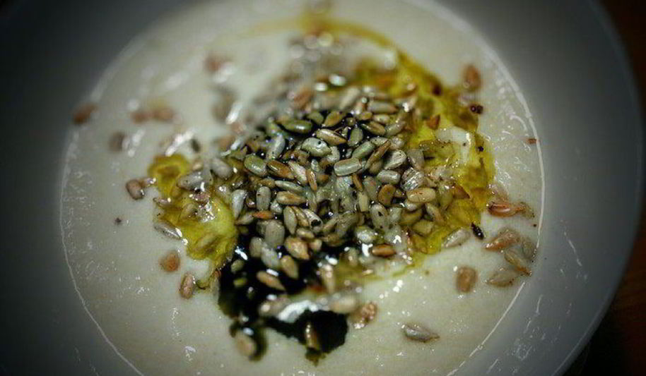 Рецепт куриного крема-супа с миндалем