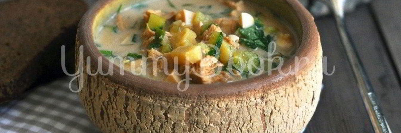 Окрошка с курицей на квасе