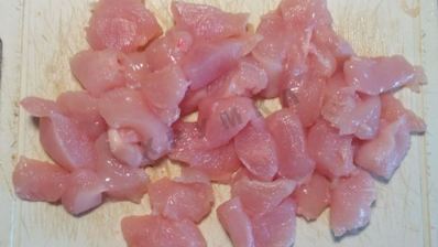 вкусная окрошка с курицей на кефире