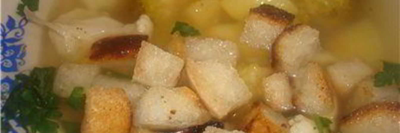 Густой супчик с овощами и крутонами