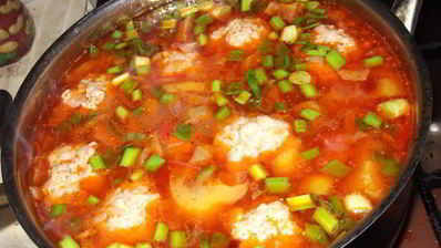 суп овощной с фрикадельками