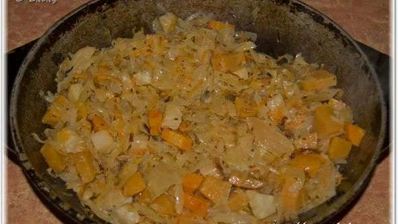 щи из квашеной капусты со свининой