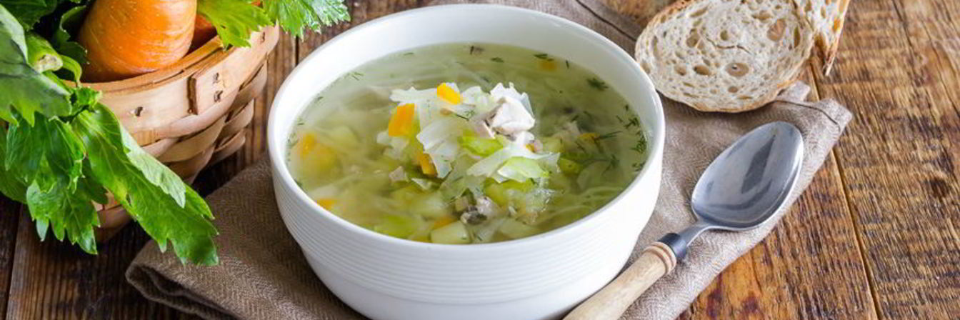 Щи из свежей капусты с курицей